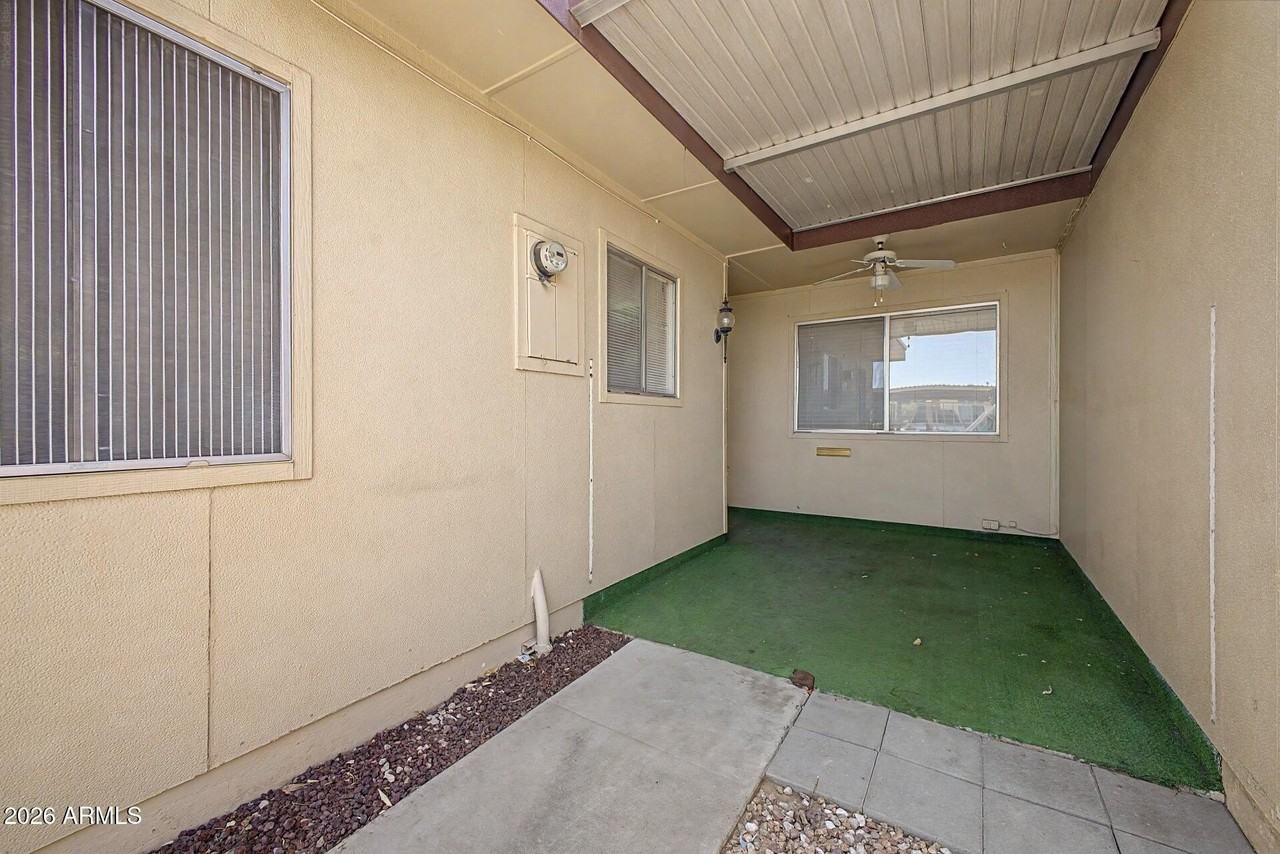 13622 N 98th Ave #C - Photo 3 of 24