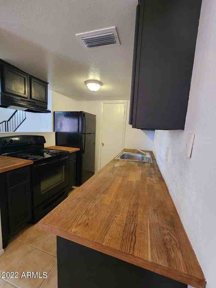 4266 N 68th Dr - Photo 5 of 17