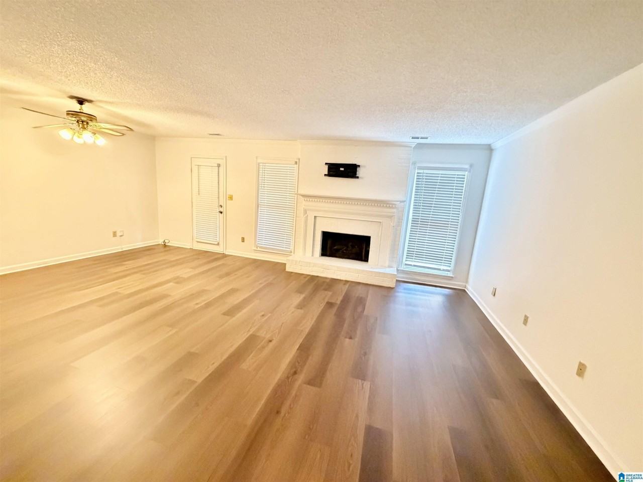 303 Chase Plantation Cir - Photo 2 of 24