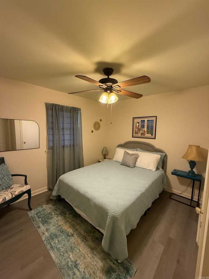 513 Hayes St - Photo 6 of 11