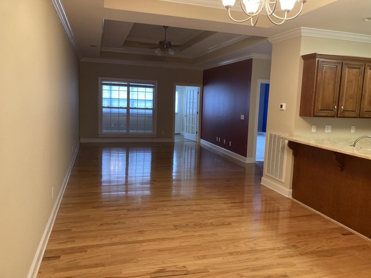1005 Grey Oaks Ln - Photo 3 of 25