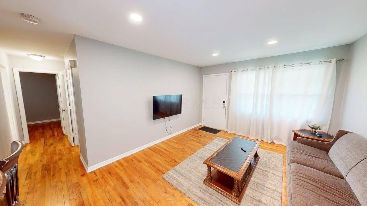 32 Marion St - Photo 5 of 36