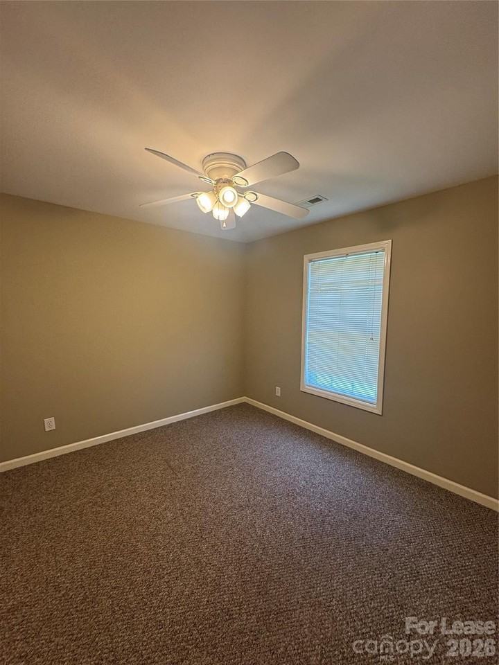 1025 S Church St - Photo 4 of 20