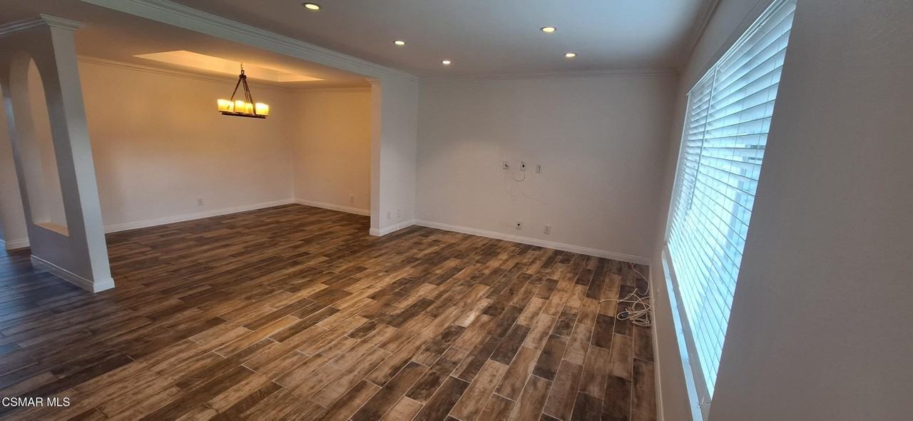 255 Green Moor Pl - Photo 2 of 16