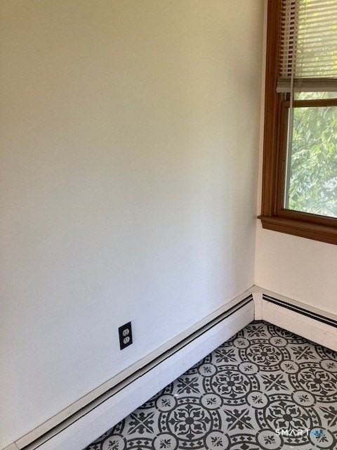 59 Fair St - Photo 6 of 24