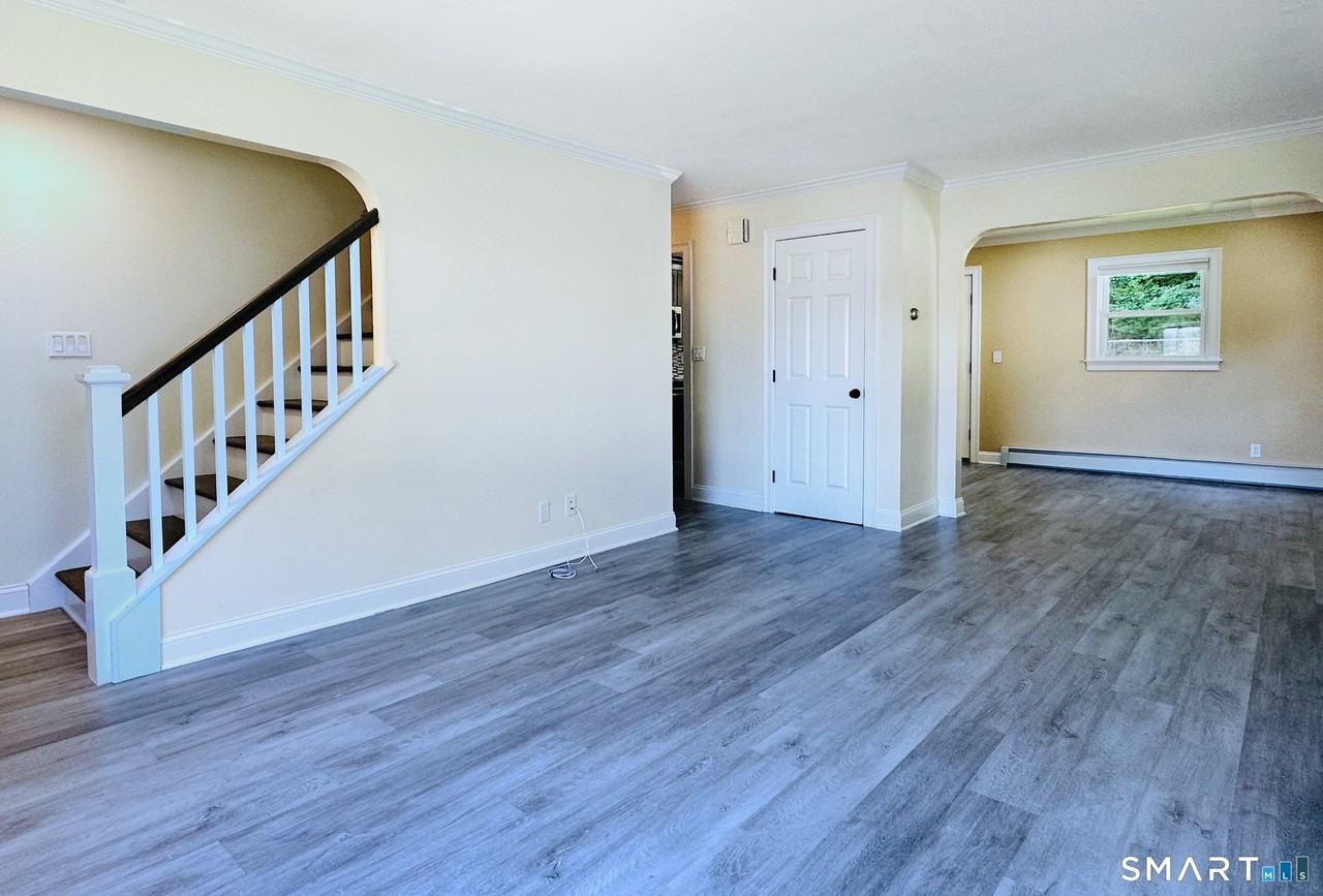 136 Hillside Ave - Photo 3 of 24
