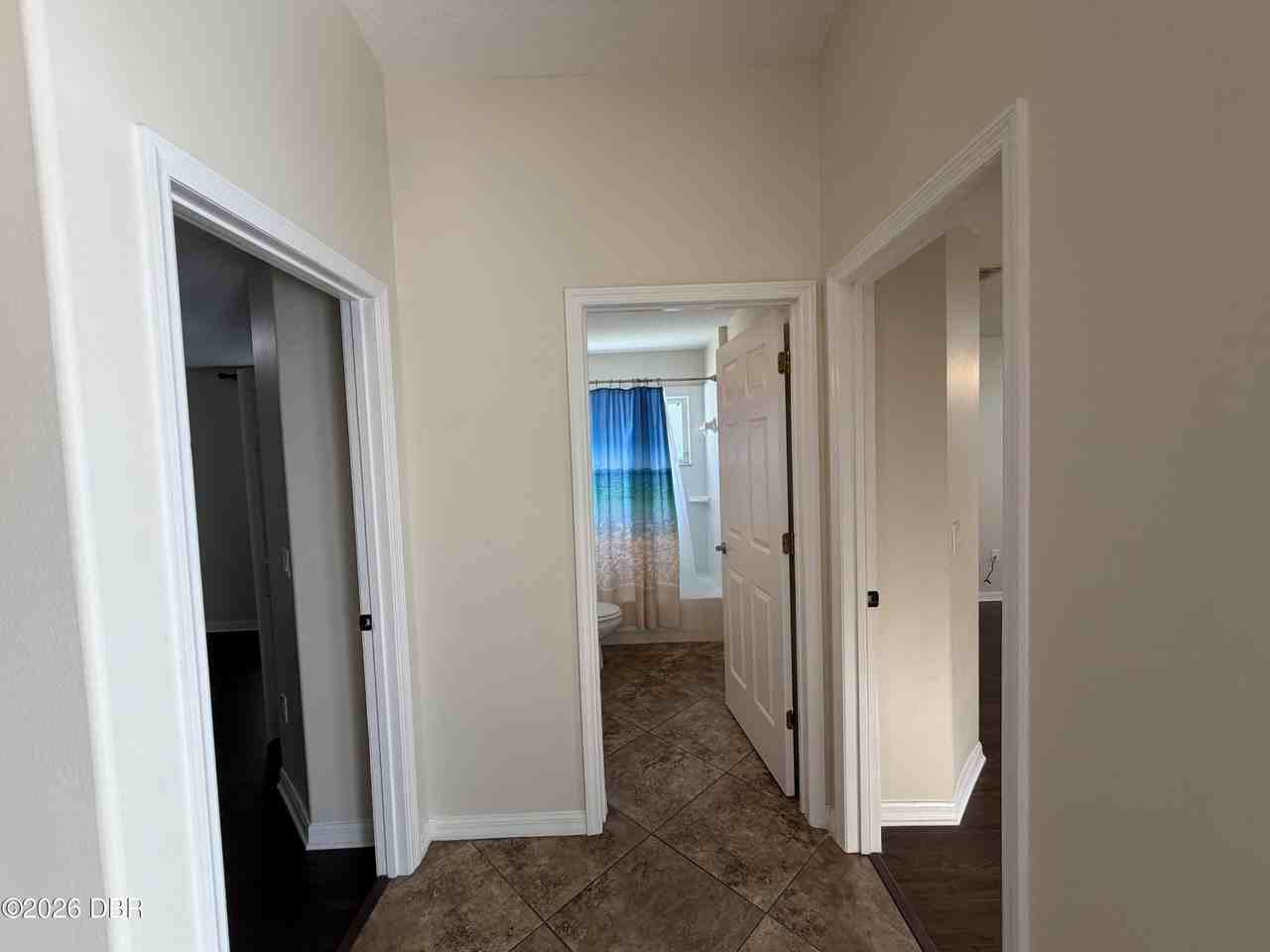 6009 Heron Pond Dr - Photo 4 of 24