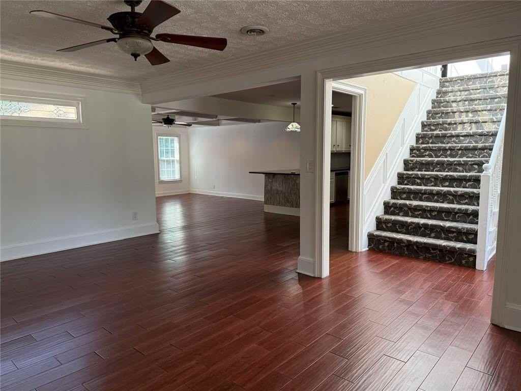 4225 Friar Tuck Ln - Photo 4 of 20