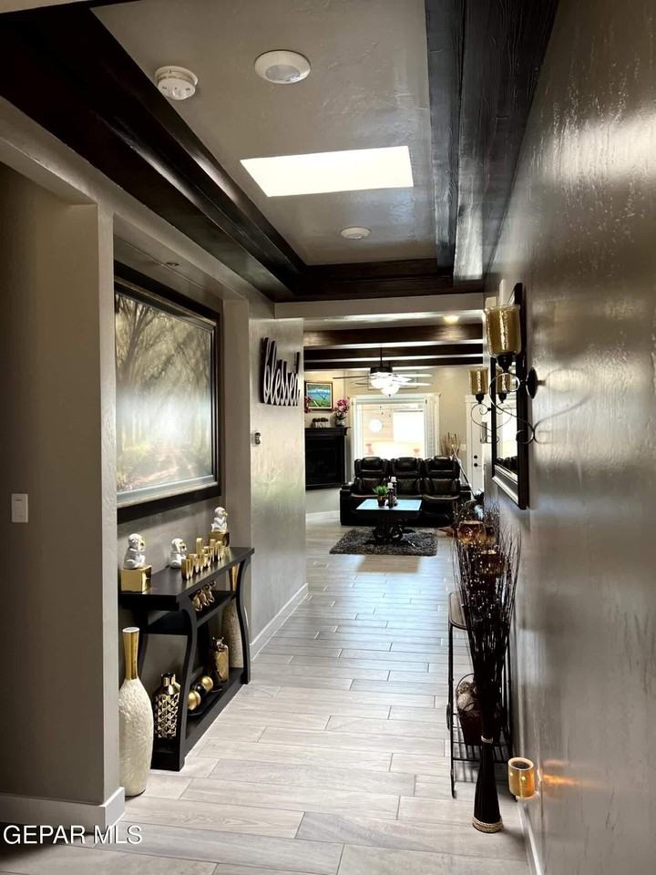 14231 Richard Wiles Ave - Photo 4 of 41
