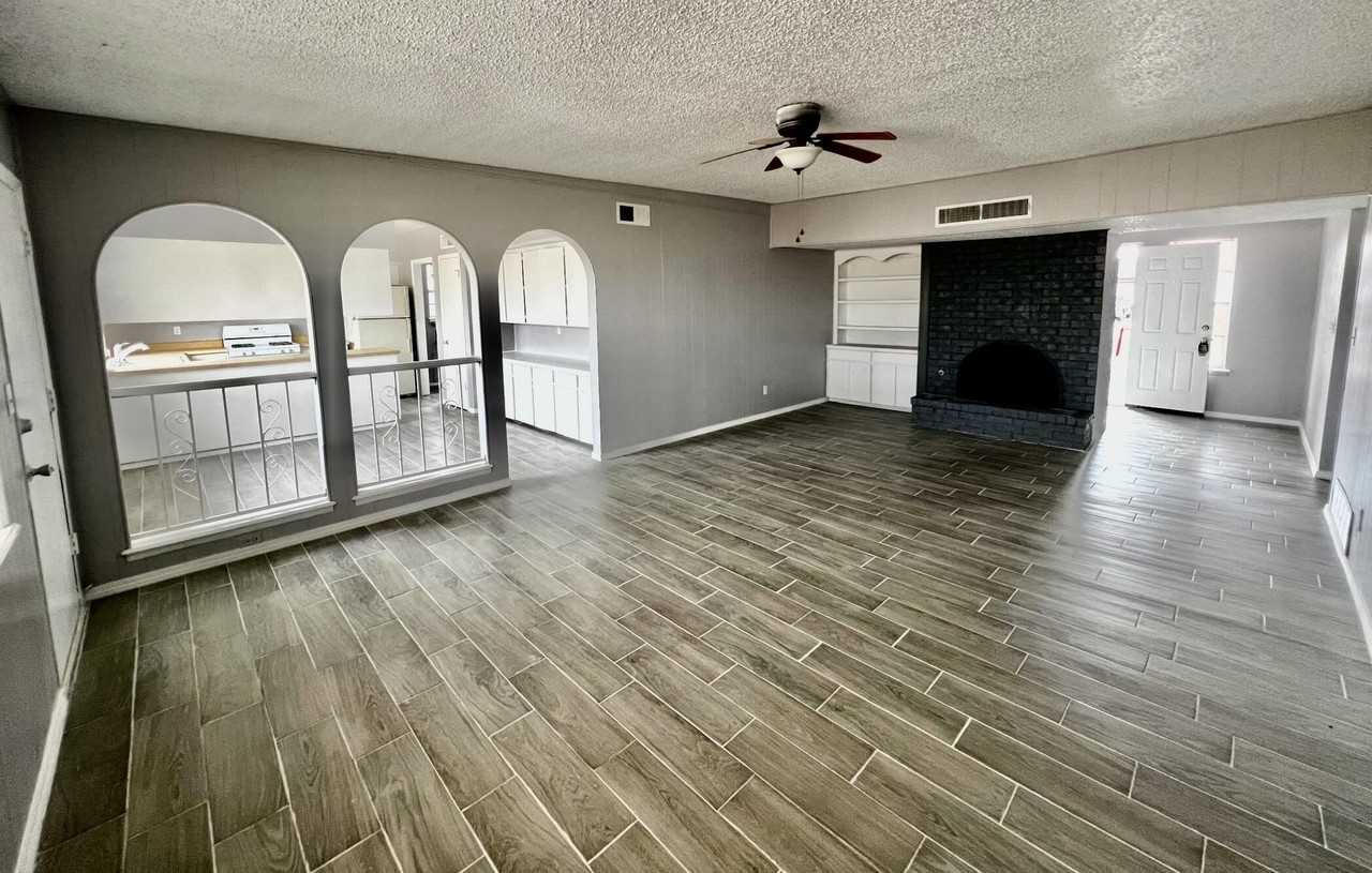 1618 Dale Douglas Dr - Photo 4 of 29