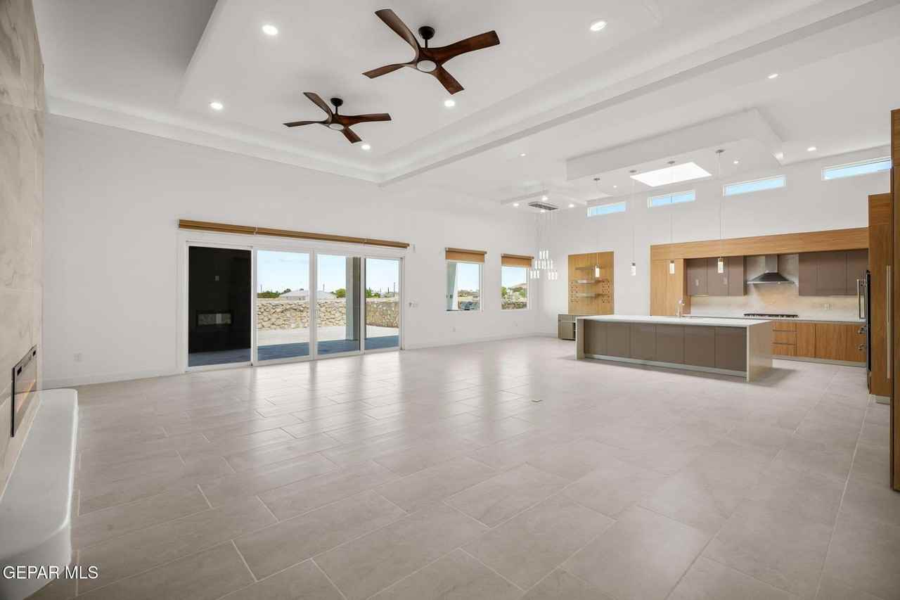11337 Ardelle Ave - Photo 5 of 50