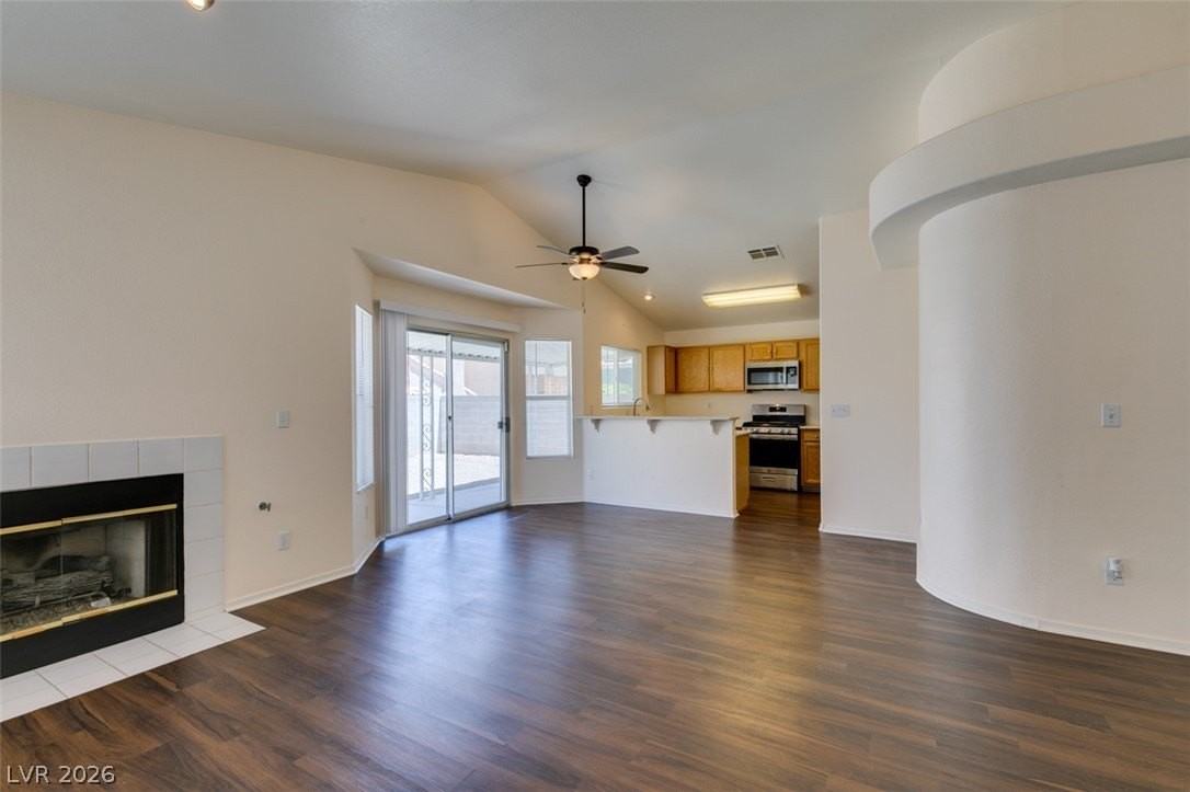 8216 Ogee Dr - Photo 4 of 33