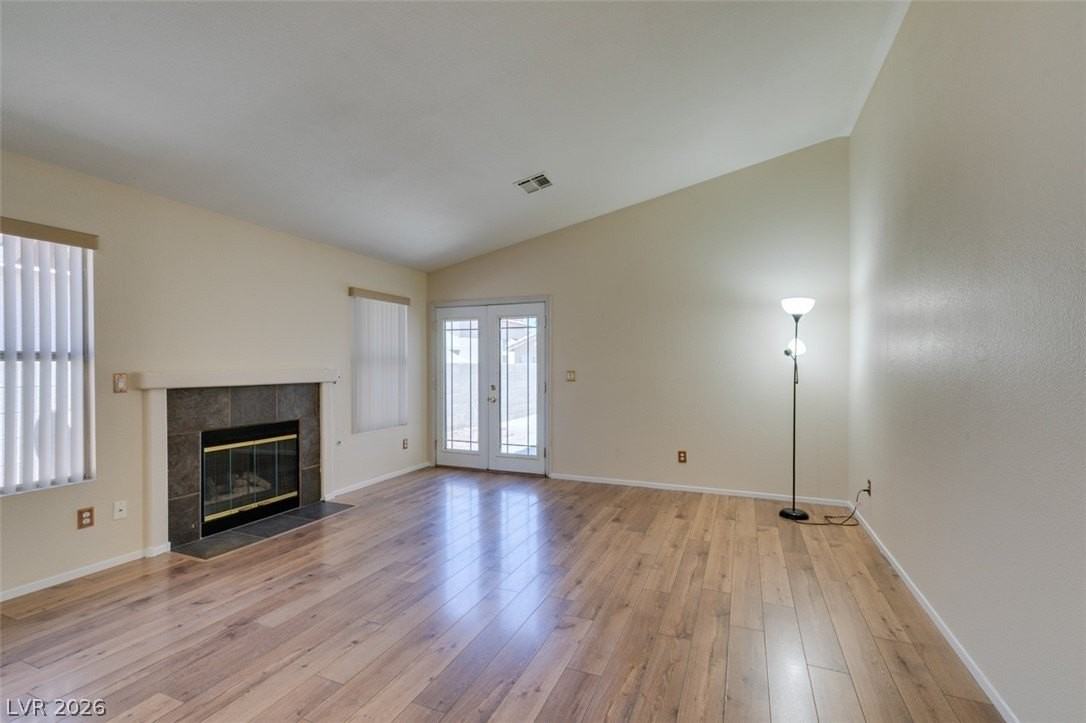 8168 W Gilmore Ave - Photo 5 of 40