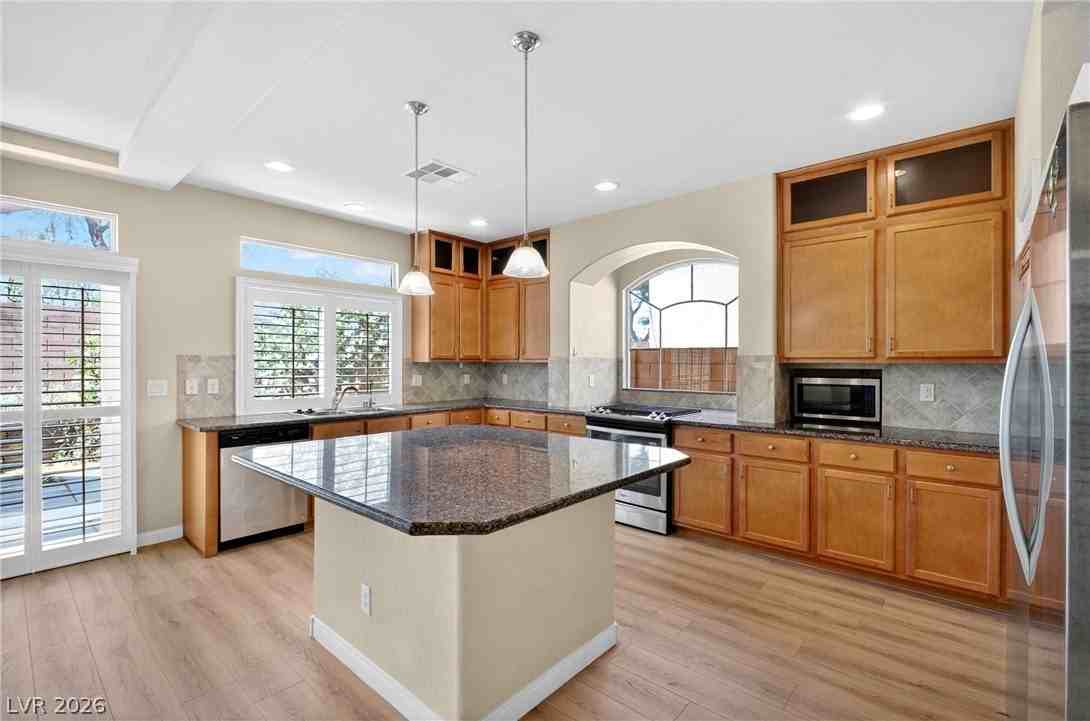 9735 Panther Hollow St - Photo 6 of 30
