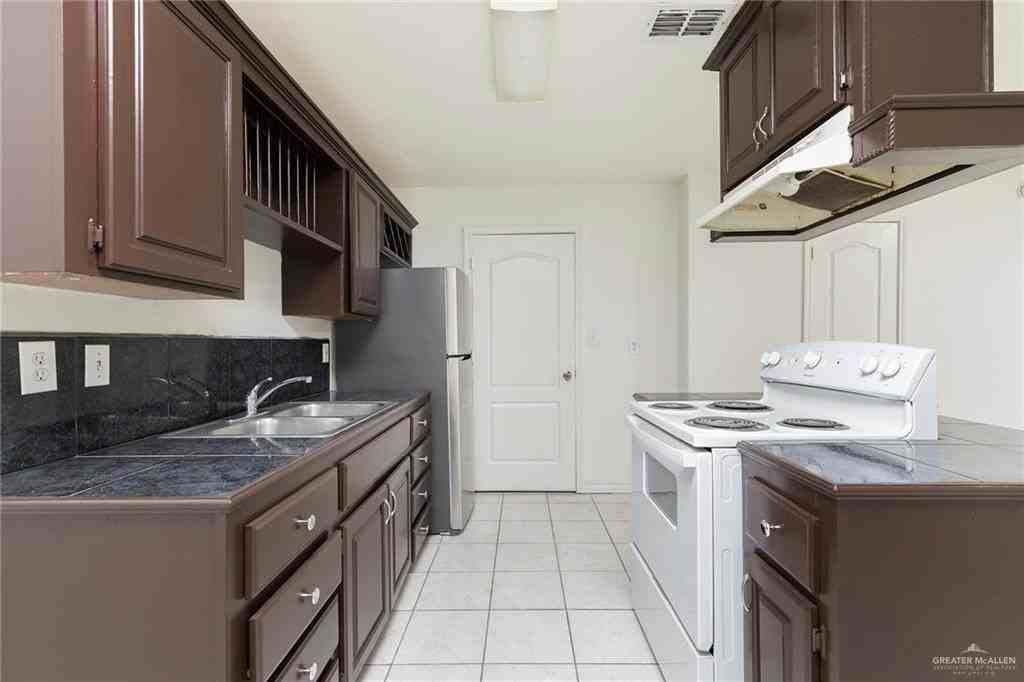 2104 Kimberly Ln #1 - Photo 4 of 13