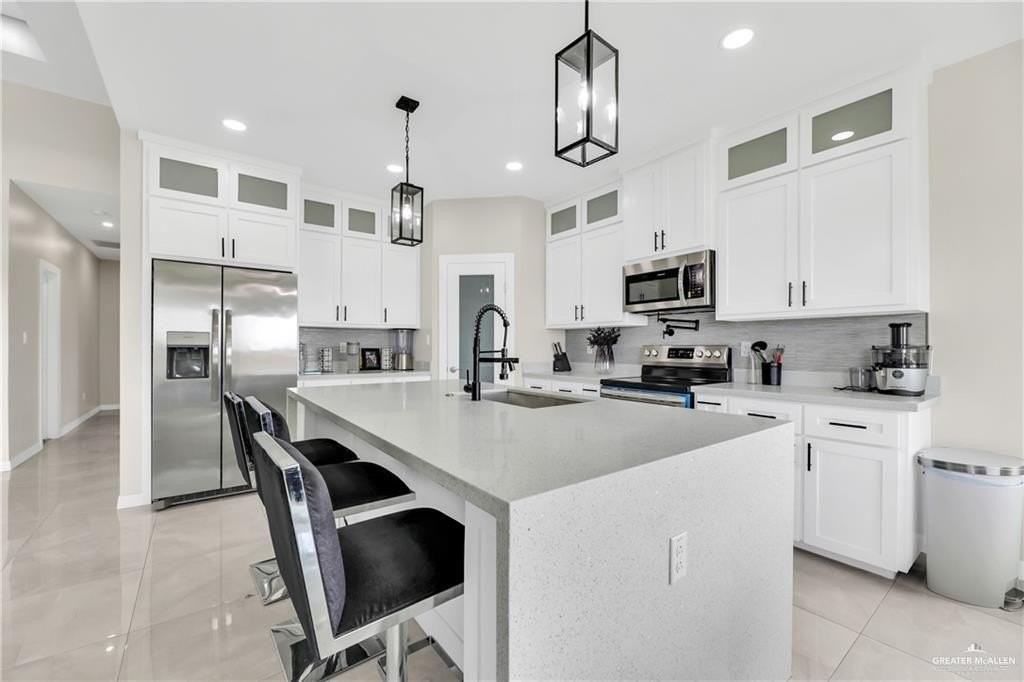 2805 Ulex Ave - Photo 2 of 11