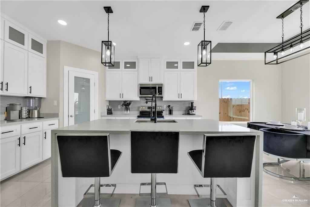 2805 Ulex Ave - Photo 3 of 11