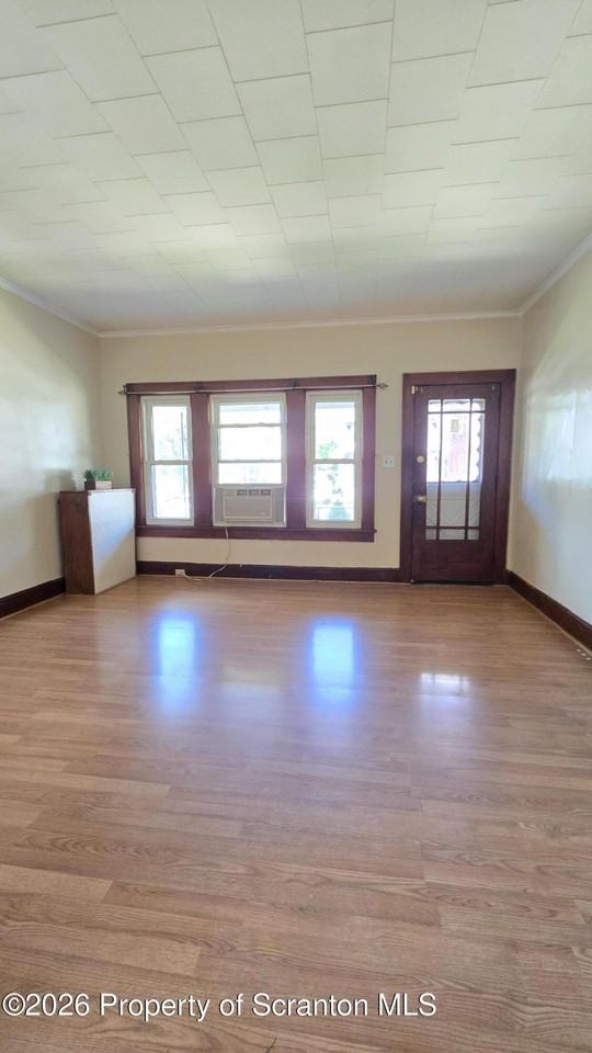 542 Deacon St - Photo 4 of 25