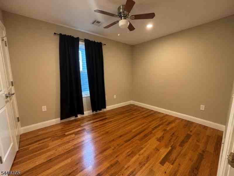 850 Rebecca Pl - Photo 6 of 12