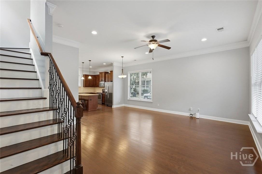 1701 Lincoln St - Photo 6 of 32