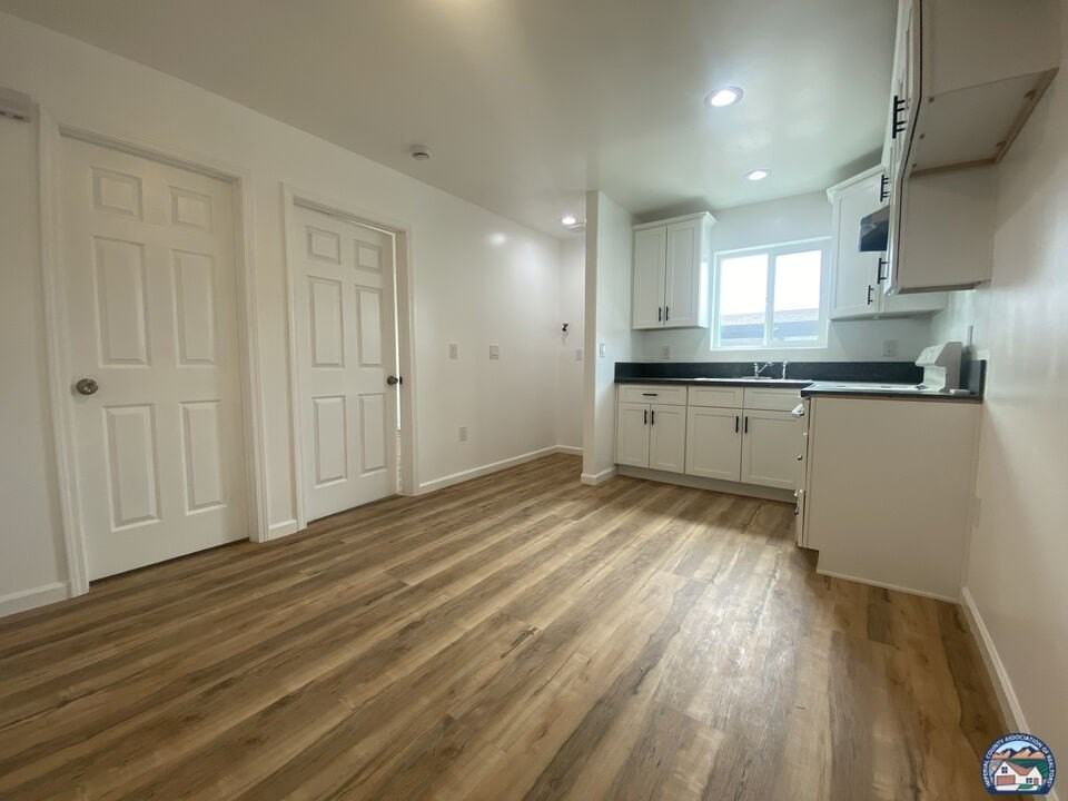 1225 C N Perry Rd #2 - Photo 2 of 7