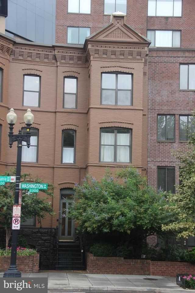 2307 Pennsylvania Ave Nw - Photo 2 of 19