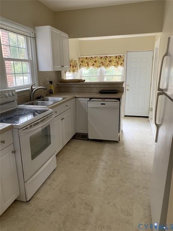 1311 Byron St - Photo 3 of 10