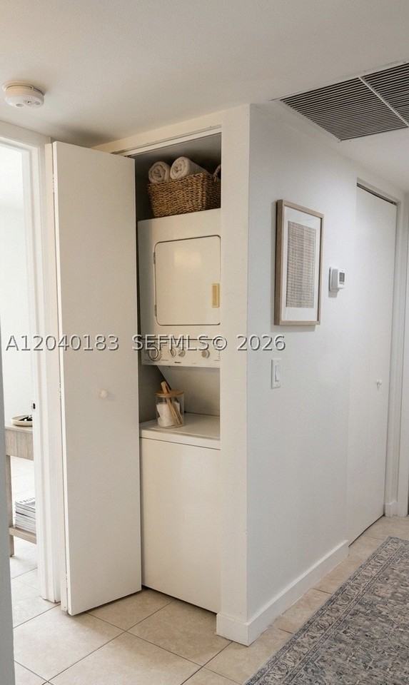 20825 Ne 8th Ct #202-19 - Photo 5 of 9