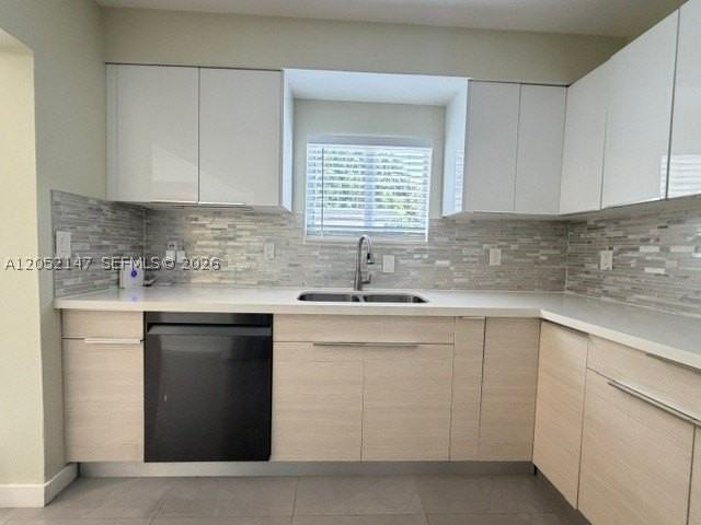 1330 Marseille Dr - Photo 2 of 15