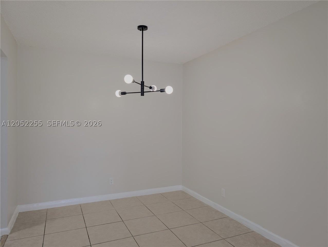 888 Sw 62nd Ave - Photo 6 of 19