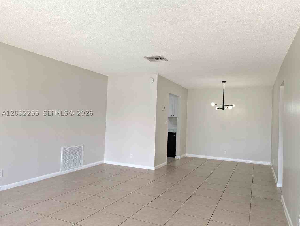 888 Sw 62nd Ave - Photo 7 of 19