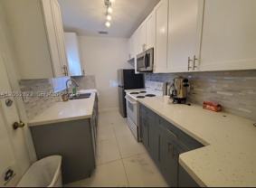 1435 Ne 179th St - Photo 1 of 1