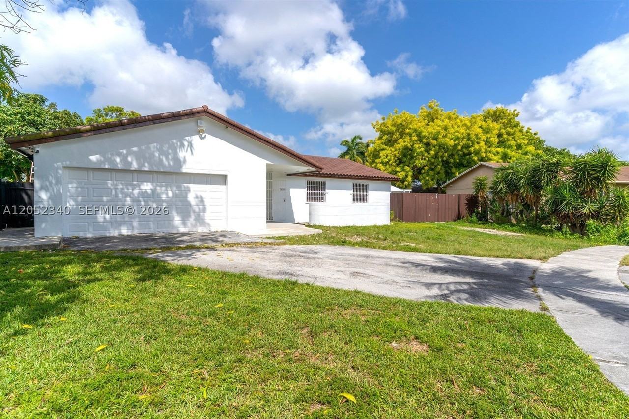 26222 Sw 133rd Ct - Photo 2 of 33