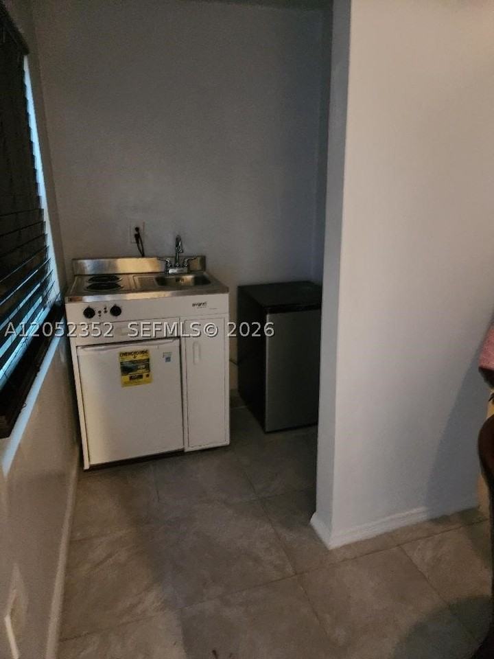 13915 Nw 5th Ct #N - Photo 5 of 6
