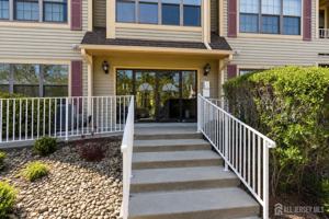 featured image of 1101 Stoneridge Cir