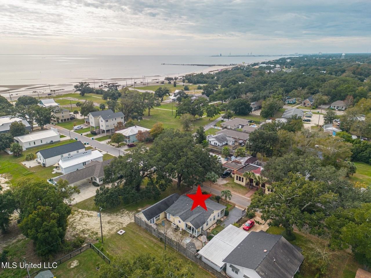 176 Markham Drive lot: Bungalow - Photo 2 of 16