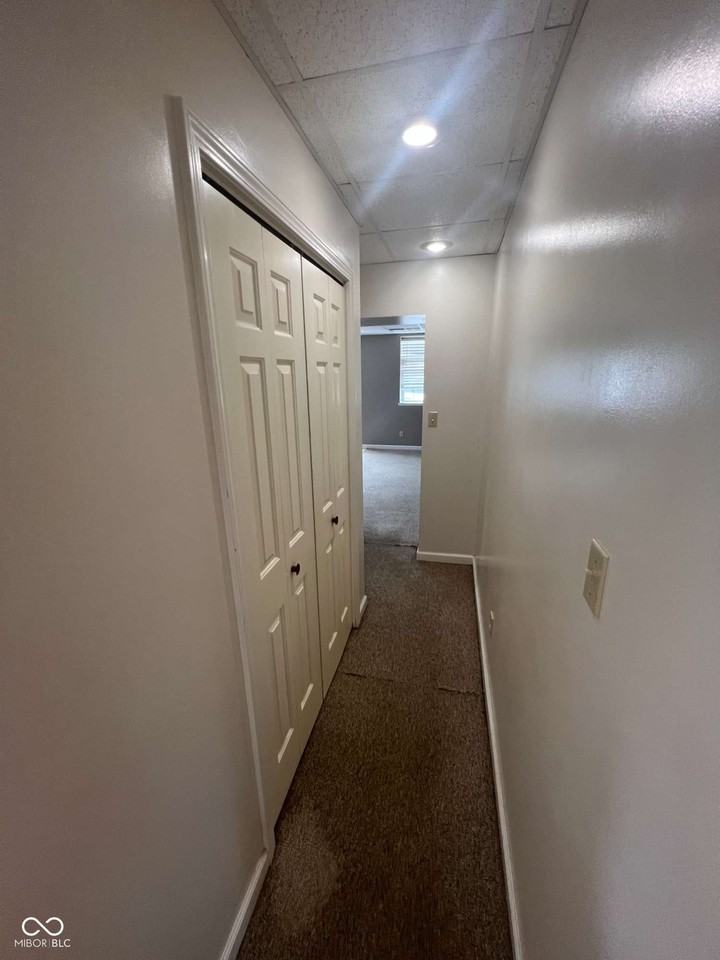 108 Walnut St - Photo 7 of 15