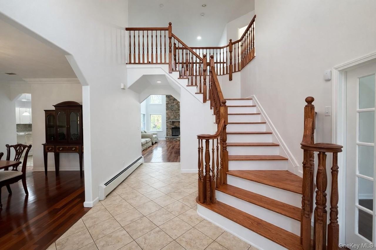 12 Fortune Way - Photo 3 of 27