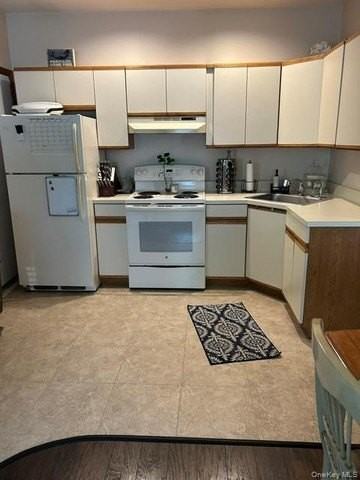 39 Wenwood Dr - Photo 3 of 5