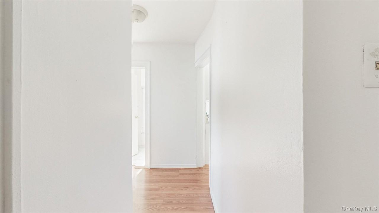 2345 24th St #2R - Photo 5 of 20