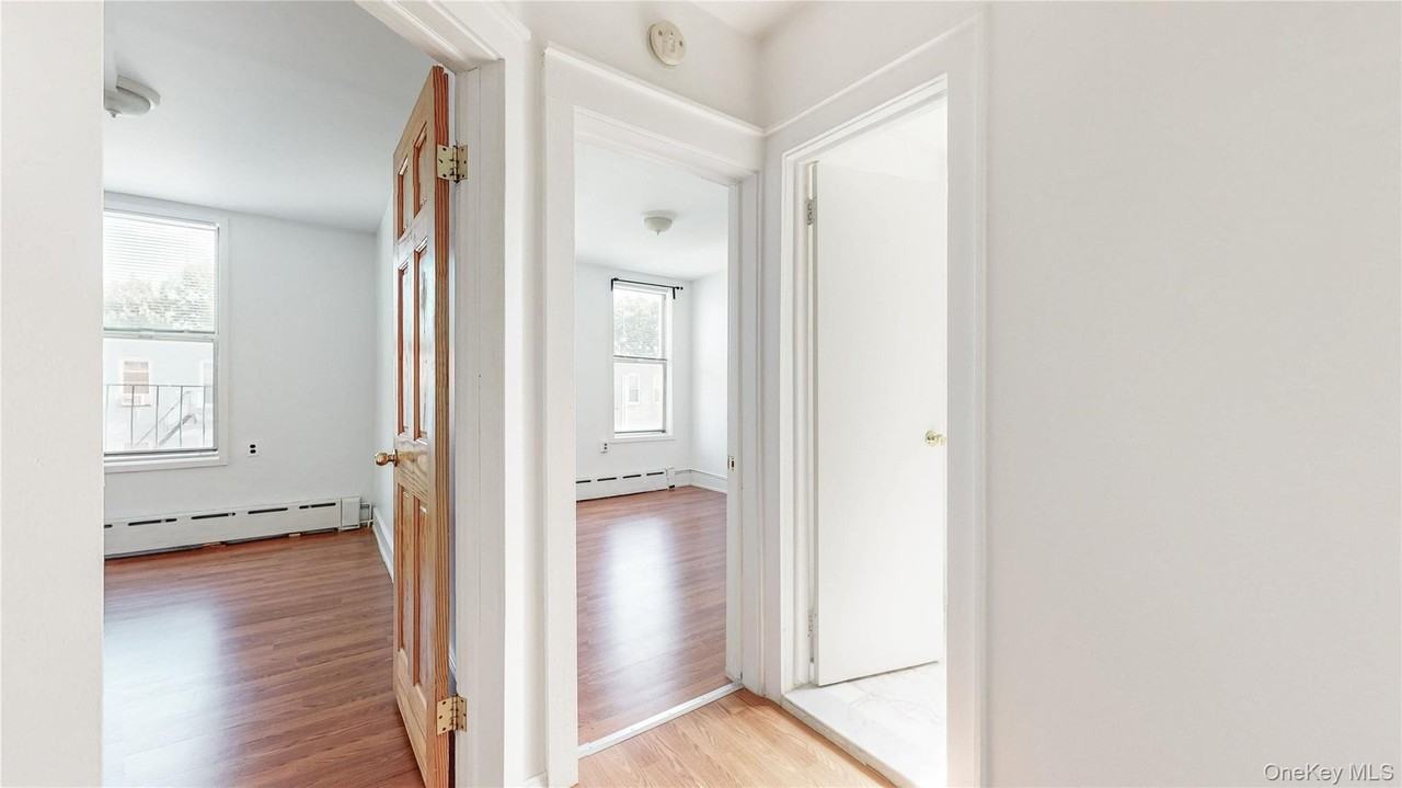 2345 24th St #2R - Photo 6 of 20