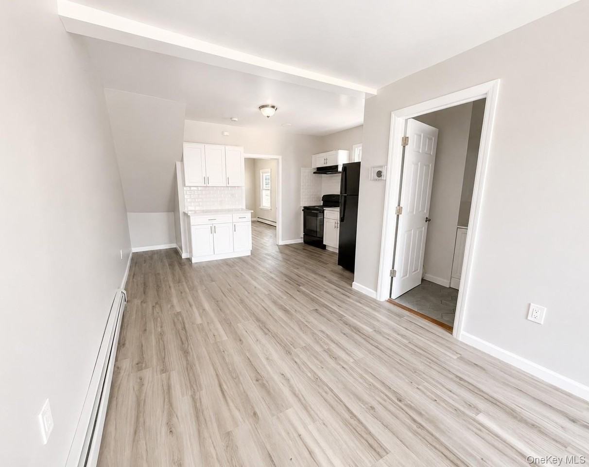 25 Monroe St #1 - Photo 2 of 11