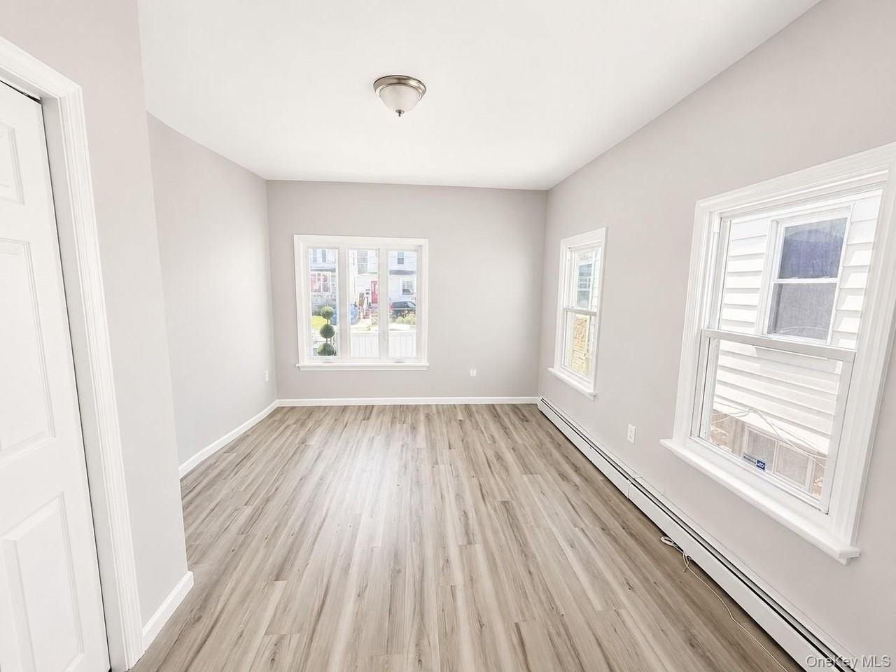 25 Monroe St #1 - Photo 6 of 11