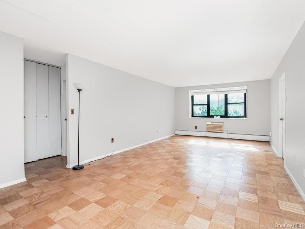 1085 Warburton Ave #114 - Photo 6 of 12