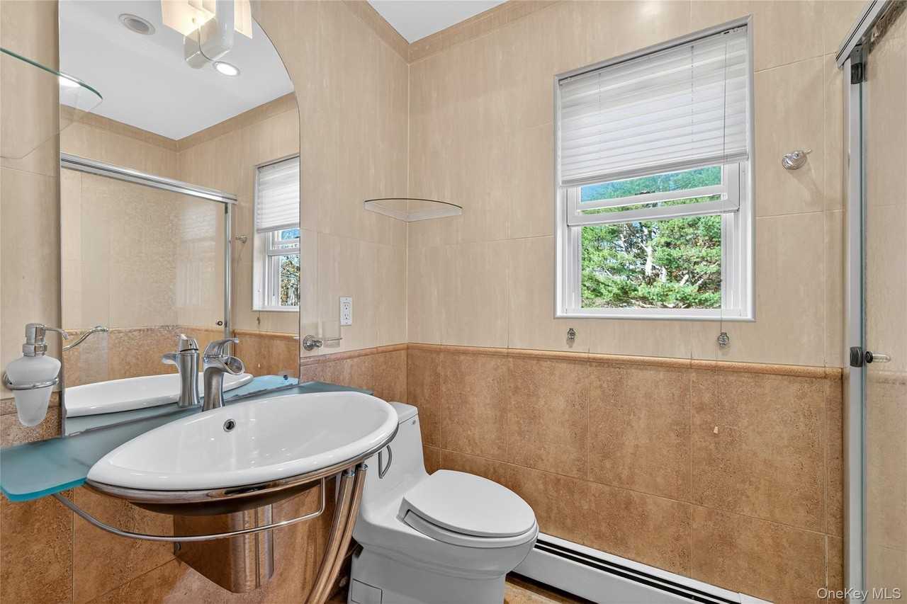 91 Meyerhoff Rd - Photo 5 of 47