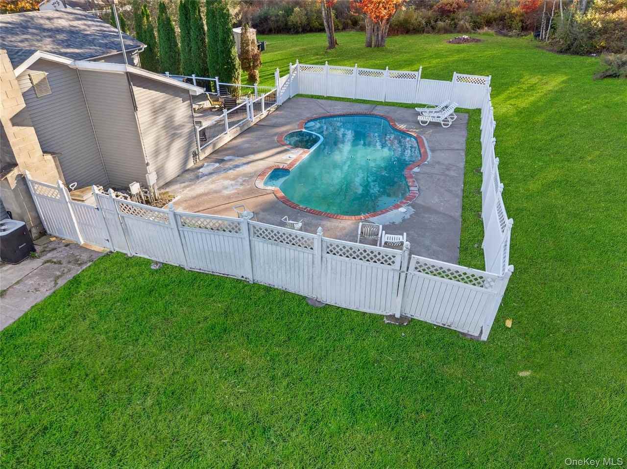 91 Meyerhoff Rd - Photo 4 of 39