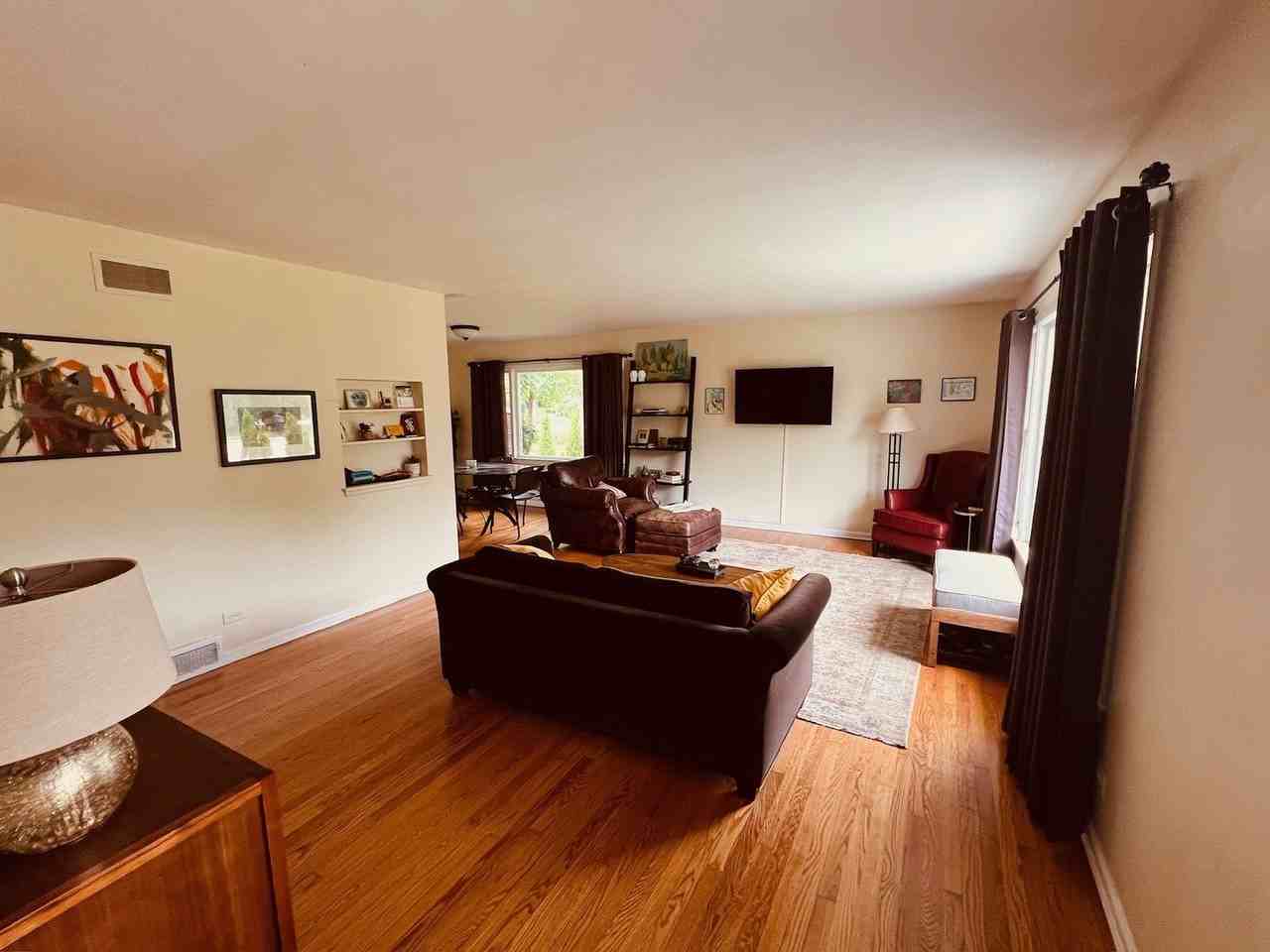 1725 Happ Rd - Photo 5 of 21