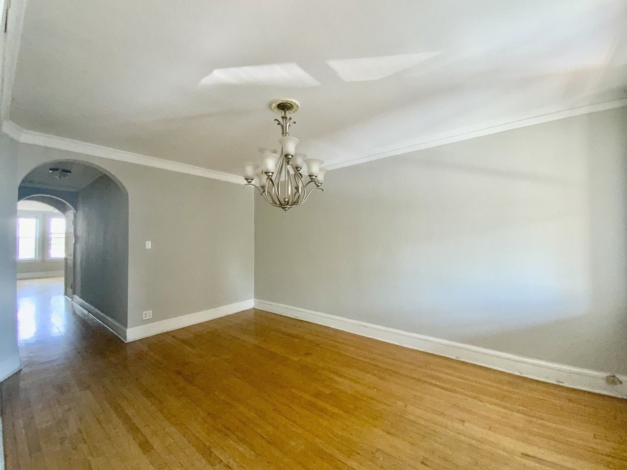 5511 W Diversey Ave #3 - Photo 7 of 18