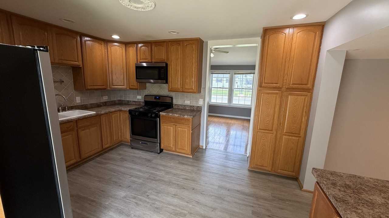 406 Belmont Dr - Photo 7 of 25