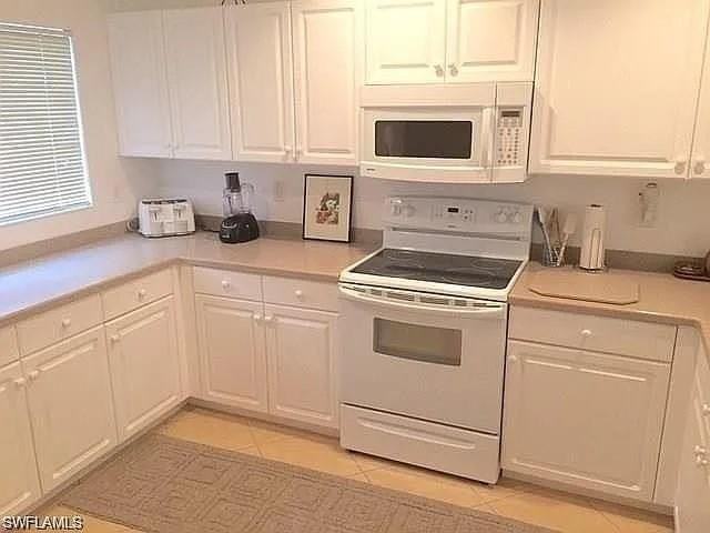 4365 22nd Ave Se - Photo 6 of 15